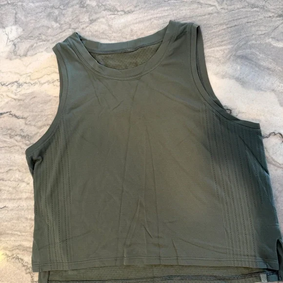 Entire Lululemon Wardrobe!! Great deal on 15 Items! - Picture 10 of 16